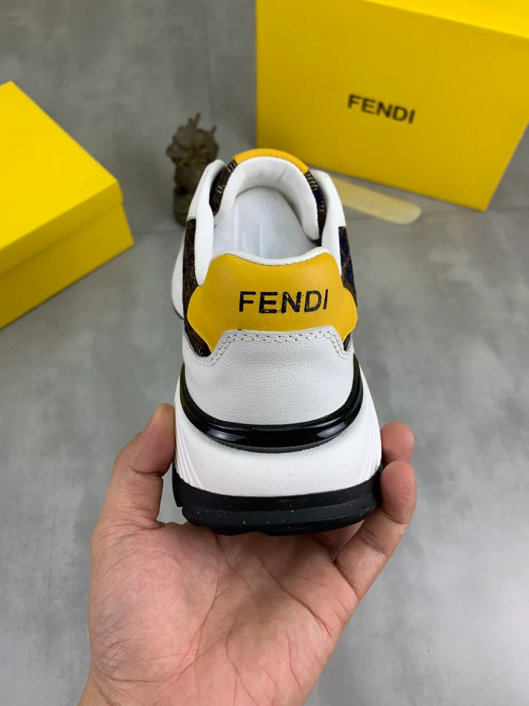 ​Men's shoes 💰P460 💰[New style] little monster 🆘 New FENDI (Fendi) new style 🕶️🕶️Simple routing effect, showing an elegant and cool driving shoe 🎬Using imported calfskin + first-layer pigskin lining🐂Excellent material🎬Detailed workmanship 🤗Comfortable foot feel➰➰. ​Pair it with any outfit to show your taste and temperament, low-key luxury ♻️Design ​simple and elegant ​noble and fashionable 🍃​Very loved and favored by trendy men 💓❤️size: 38-44 2️⃣colors available